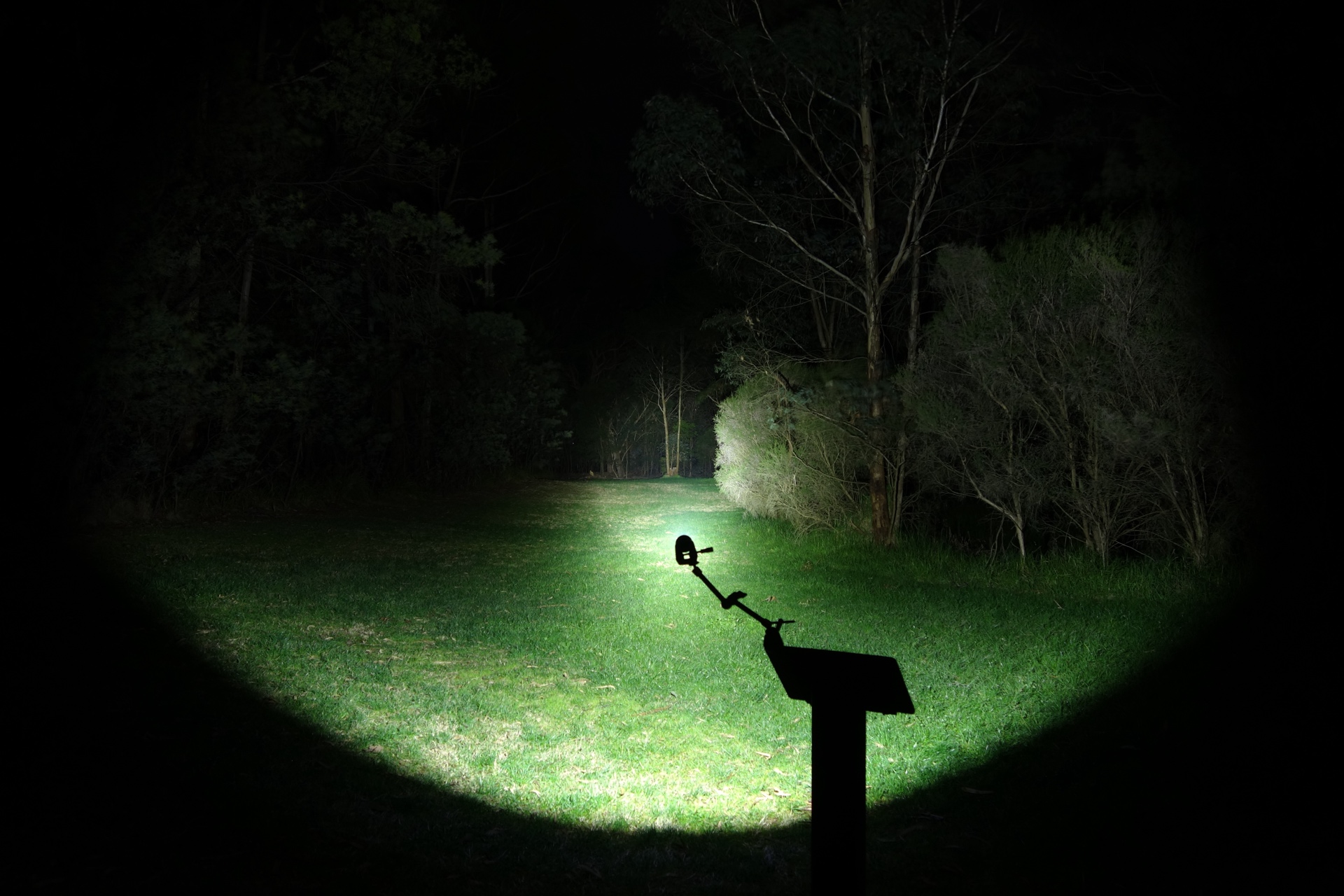 Manker MC13 II SE 18350 Turbo beamshot