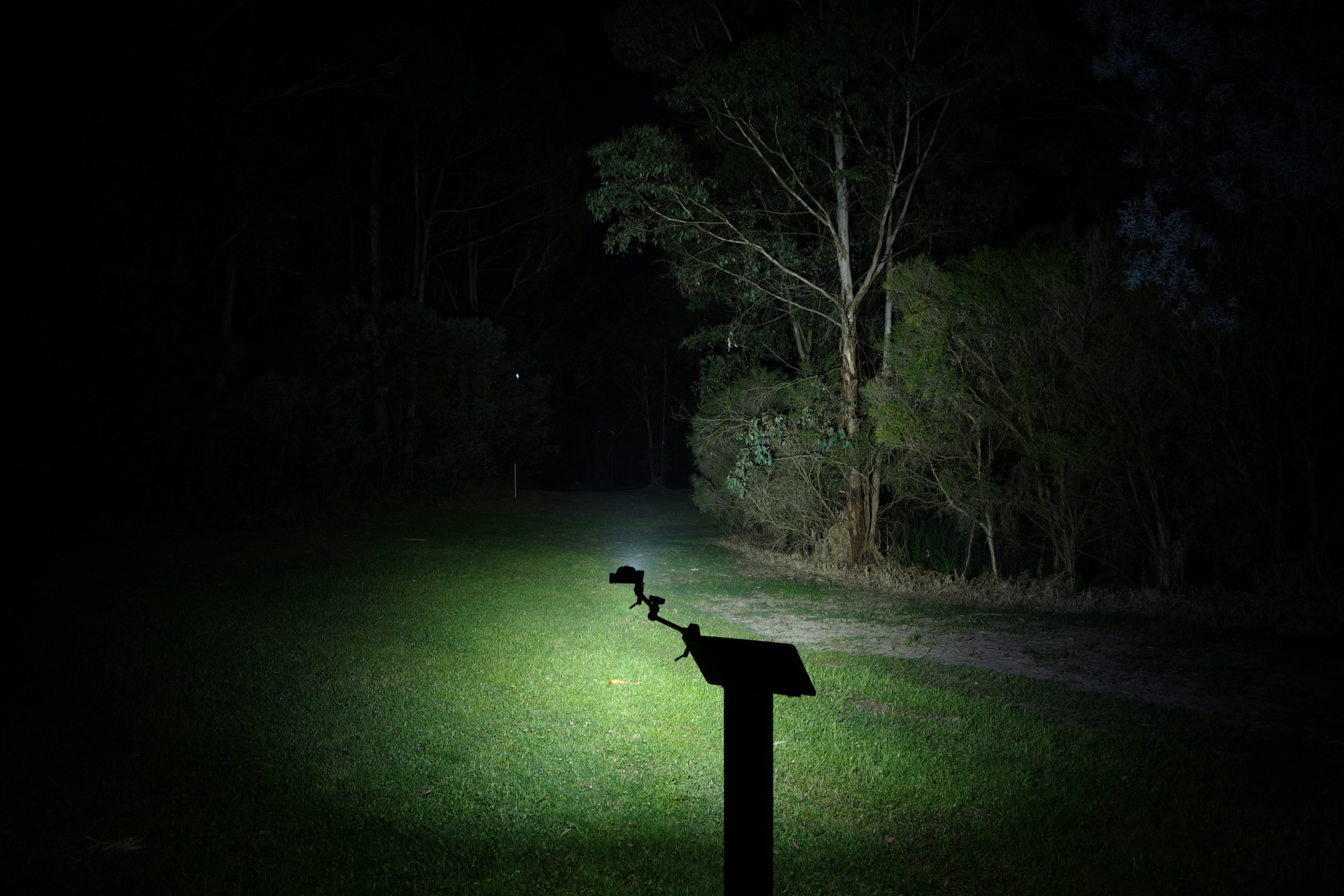TrustFire H7GR Spotlight High beamshot