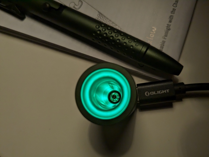 Olight O'Pen Glow charging base green
